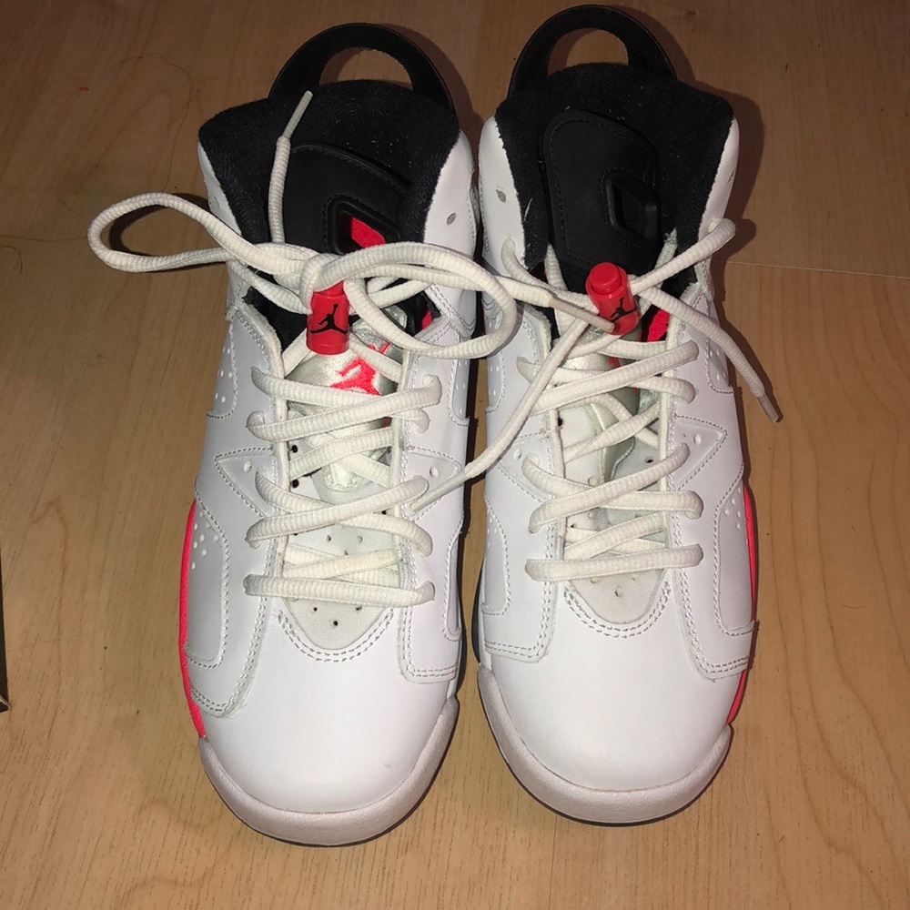 Jordan Retro 6 Infared - Picture 2 of 3